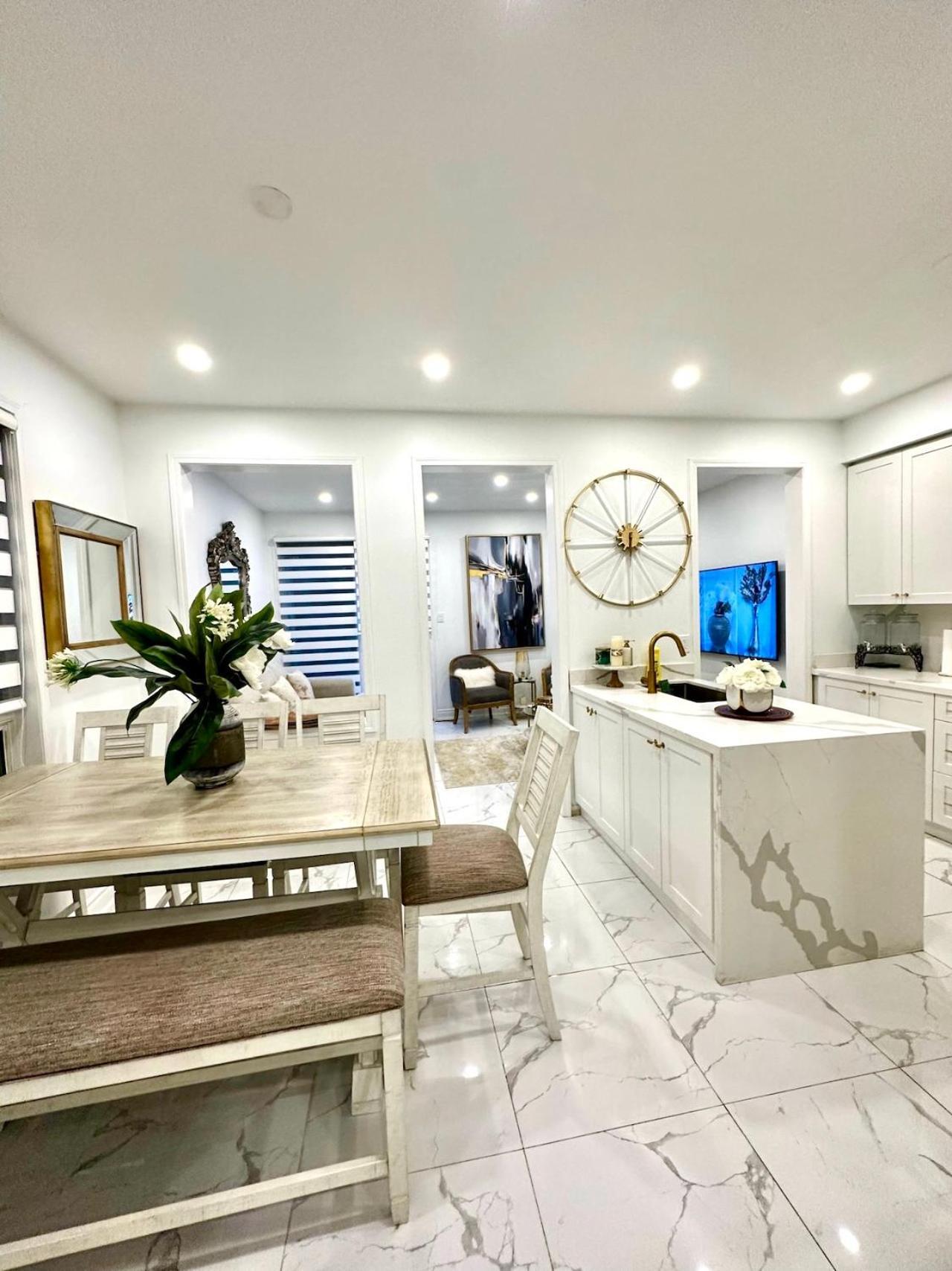 Luxury Home In Toronto Mississauga Exteriér fotografie