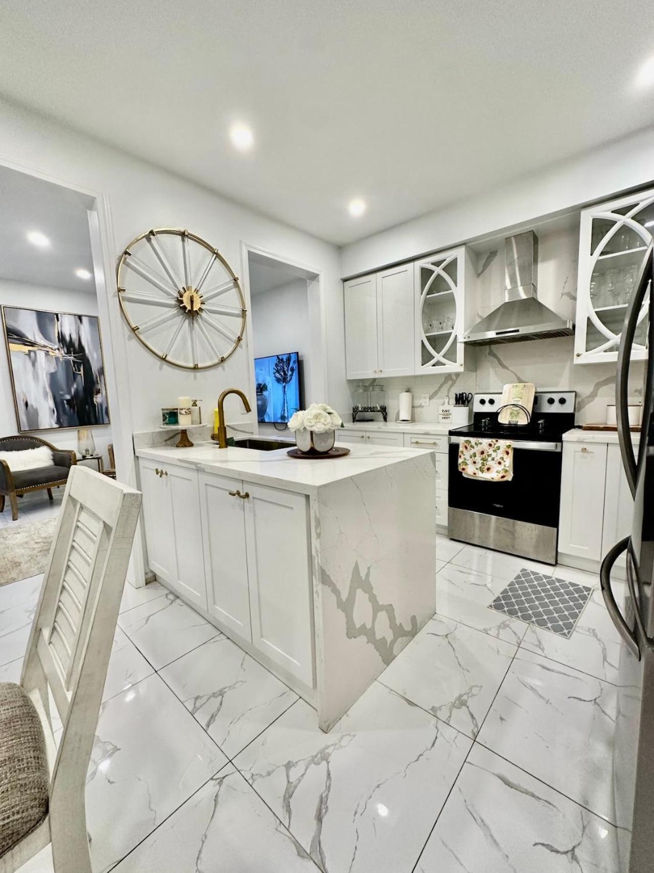 Luxury Home In Toronto Mississauga Exteriér fotografie